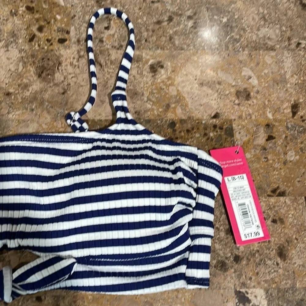 Cute Bikini Top - Picture 3 of 9